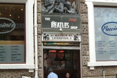 17-2-The-Beatles-shop